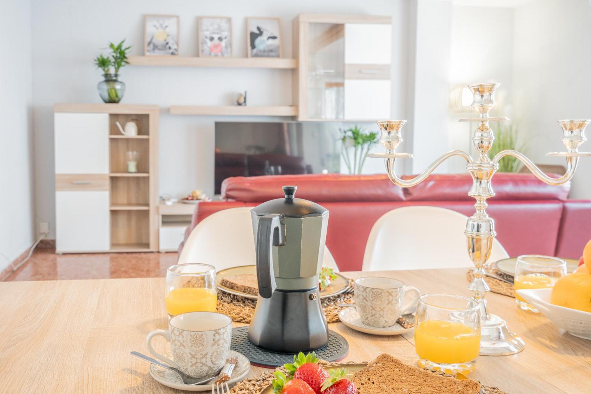 Apartamento Familiar En Avenida Del Puerto 瓦伦西亚 外观 照片