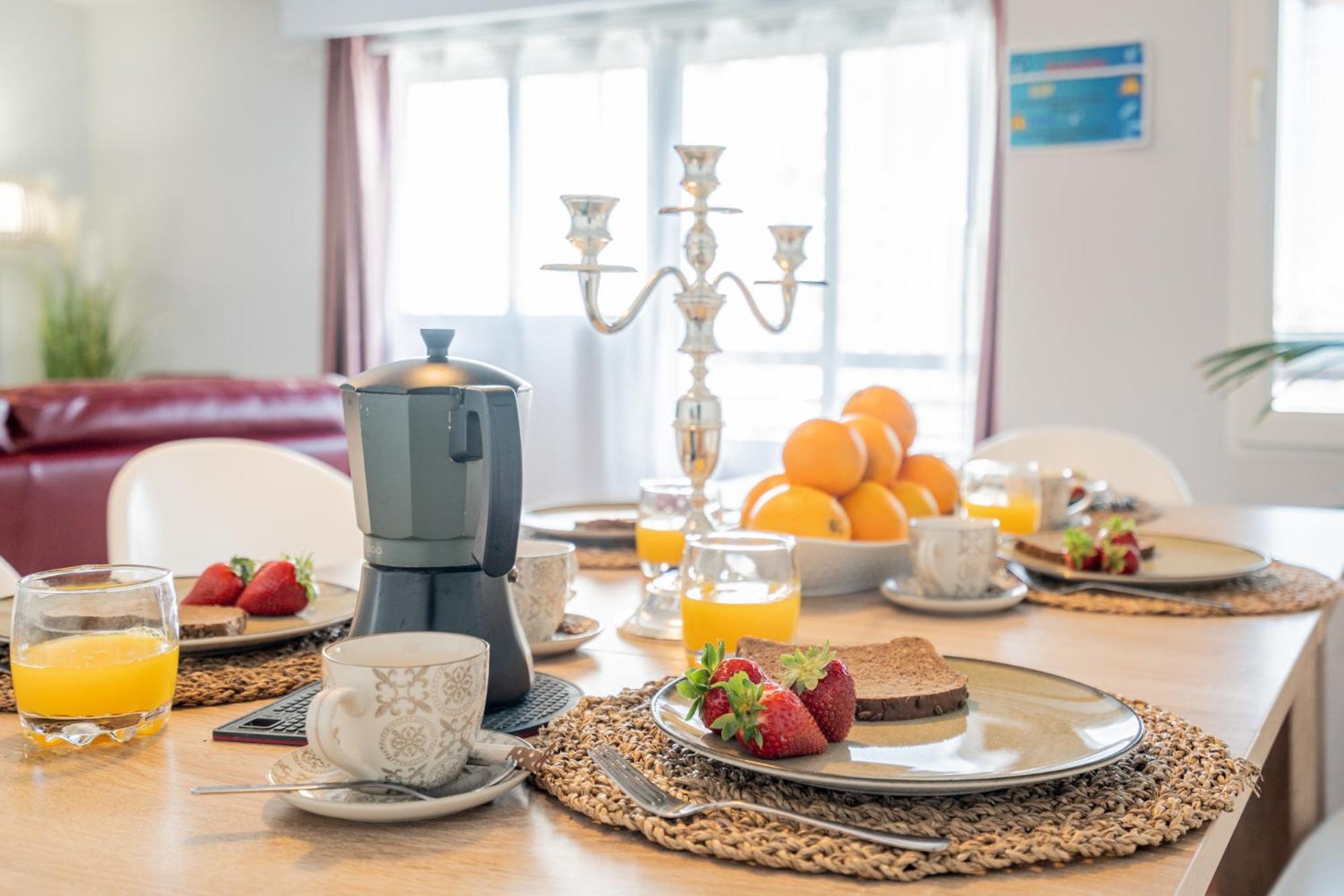 Apartamento Familiar En Avenida Del Puerto 瓦伦西亚 外观 照片