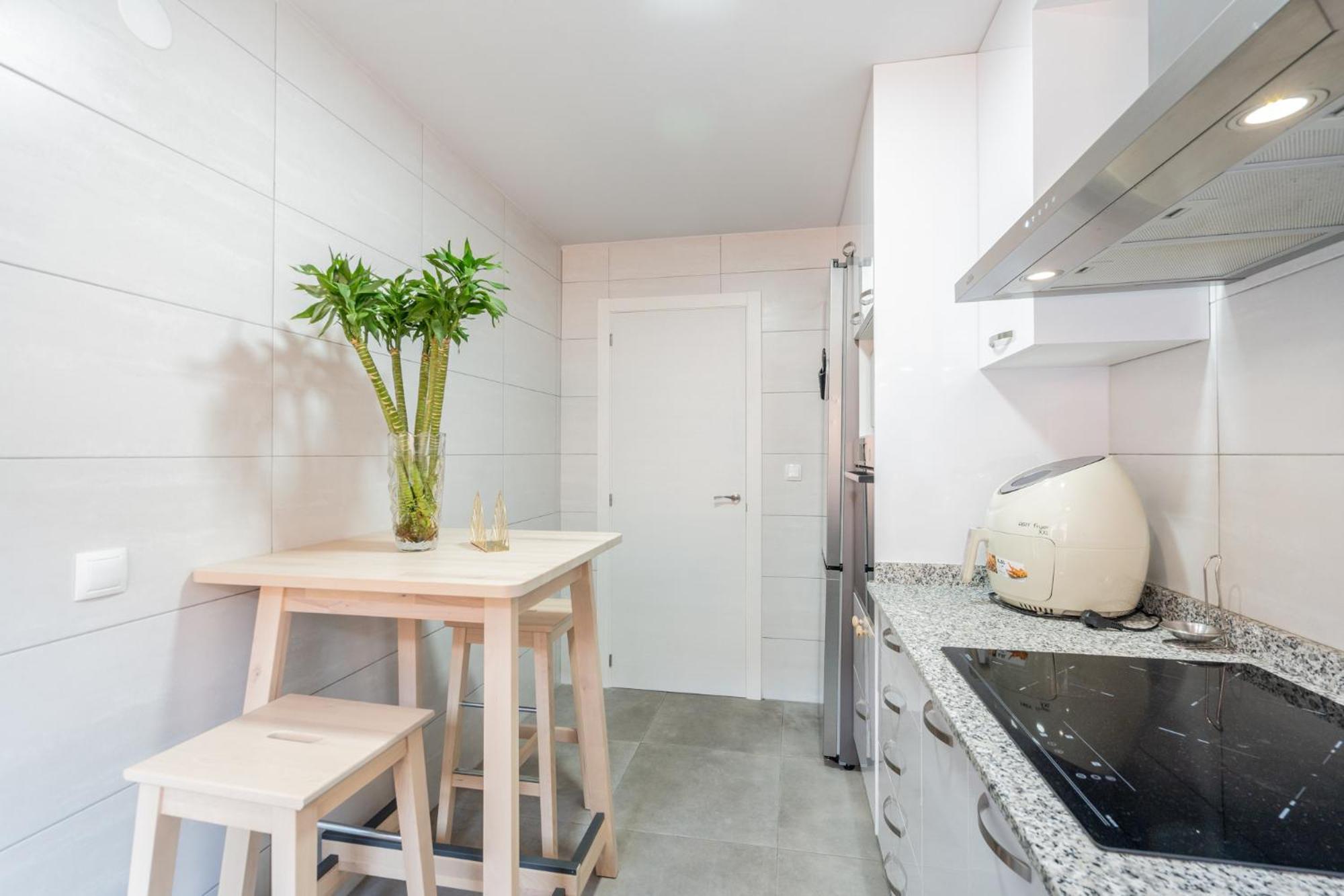 Apartamento Familiar En Avenida Del Puerto 瓦伦西亚 外观 照片