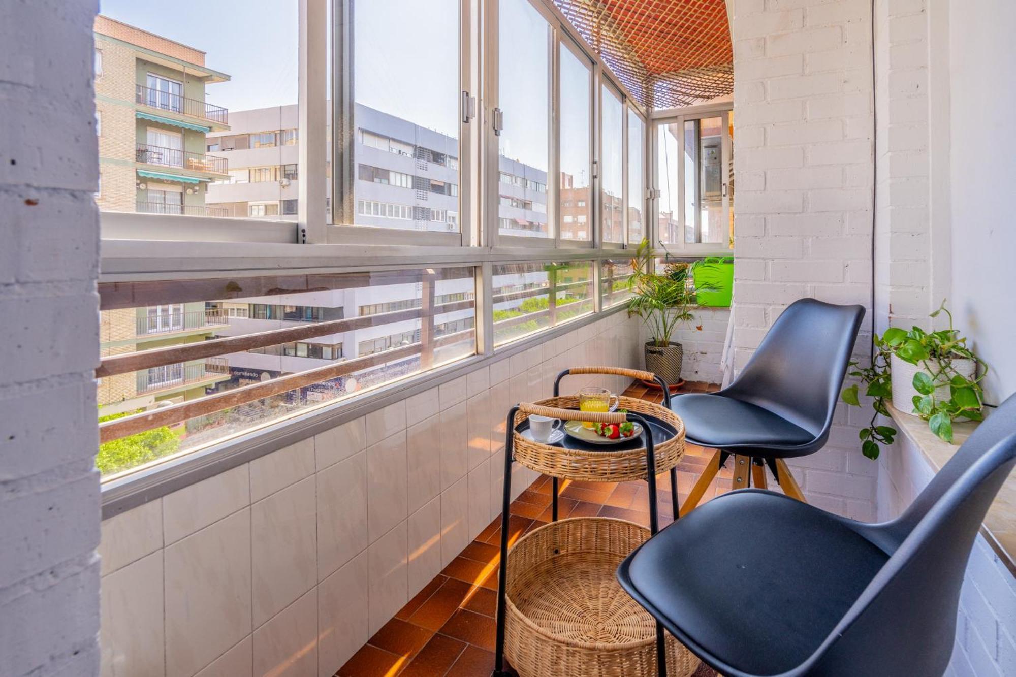 Apartamento Familiar En Avenida Del Puerto 瓦伦西亚 外观 照片